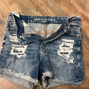 Women’s size 0 American eagle shorts